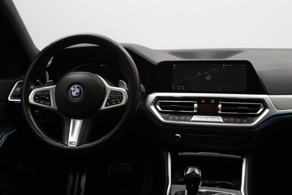 BMW 3 Serie Touring 330e 293 PK High Executive M-Sport PHEV, Panoramadak, Adap. Cruise Control, Carplay, 360 Camera