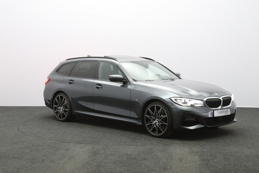 BMW 3 Serie Touring 330e 293 PK High Executive M-Sport PHEV, Panoramadak, Adap. Cruise Control, Carplay, 360 Camera