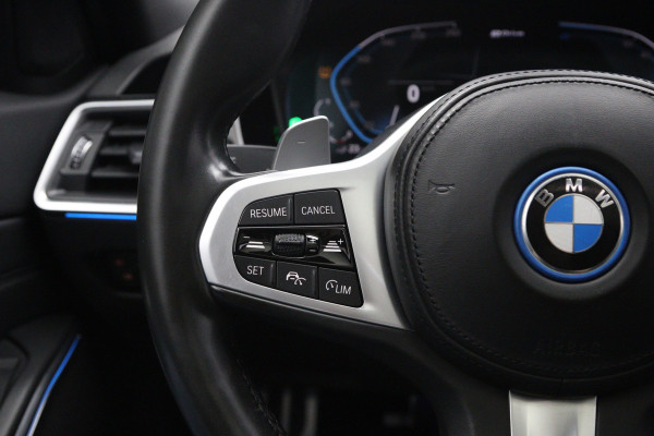 BMW 3 Serie Touring 330e 293 PK High Executive M-Sport PHEV, Panoramadak, Adap. Cruise Control, Carplay, 360 Camera