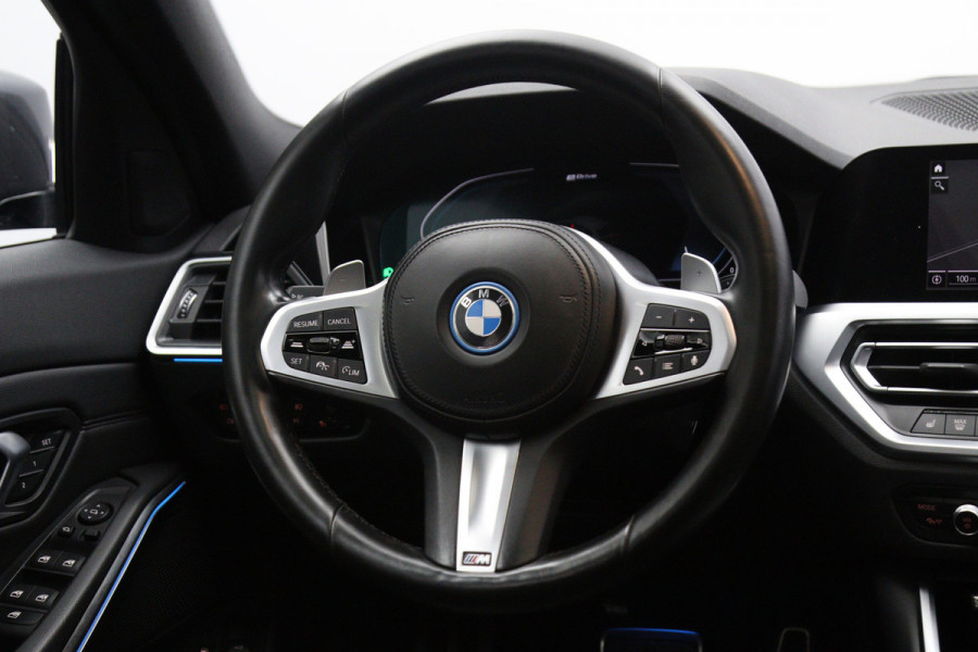 BMW 3 Serie Touring 330e 293 PK High Executive M-Sport PHEV, Panoramadak, Adap. Cruise Control, Carplay, 360 Camera