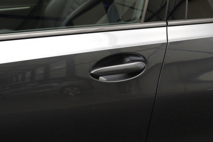 BMW 3 Serie Touring 330e 293 PK High Executive M-Sport PHEV, Panoramadak, Adap. Cruise Control, Carplay, 360 Camera