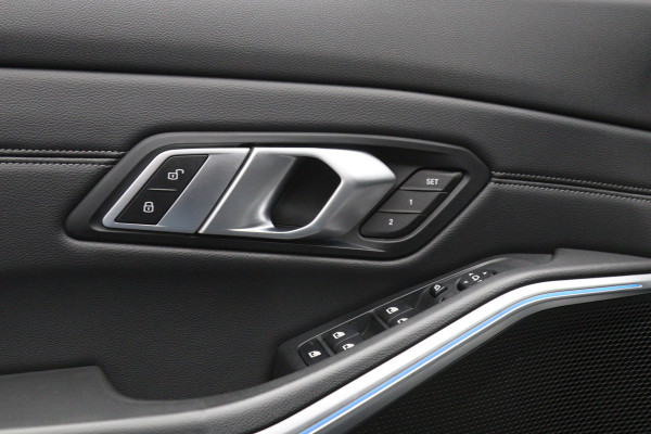 BMW 3 Serie Touring 330e 293 PK High Executive M-Sport PHEV, Panoramadak, Adap. Cruise Control, Carplay, 360 Camera
