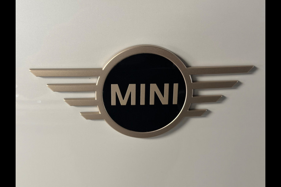 MINI Countryman SE ALL4 Favoured XL 66.5 kWh 313 PK PANO|TREKHAAK|HUD|H&K|AMBIENT|20 INCH