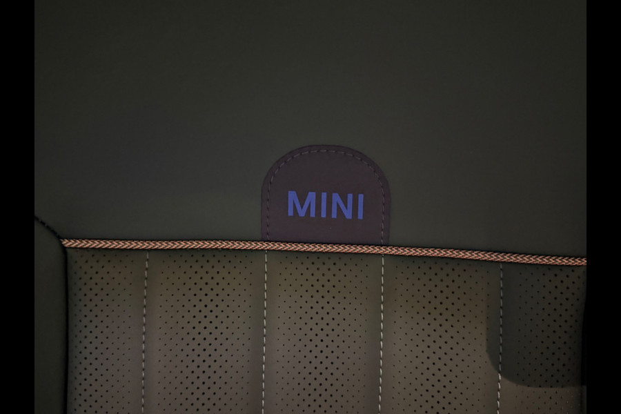MINI Countryman SE ALL4 Favoured XL 66.5 kWh 313 PK PANO|TREKHAAK|HUD|H&K|AMBIENT|20 INCH