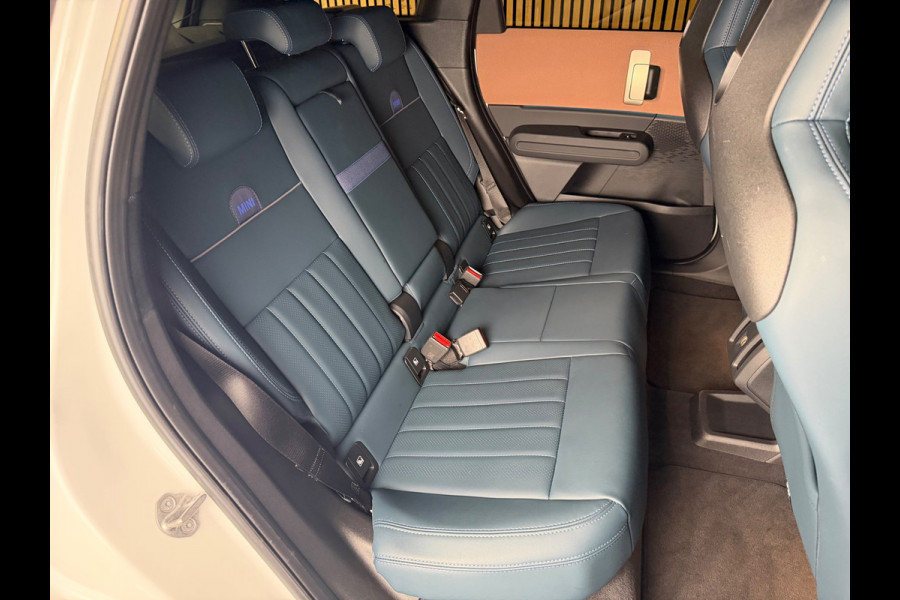 MINI Countryman SE ALL4 Favoured XL 66.5 kWh 313 PK PANO|TREKHAAK|HUD|H&K|AMBIENT|20 INCH