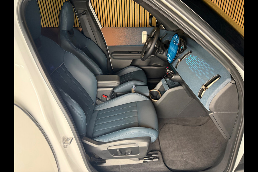 MINI Countryman SE ALL4 Favoured XL 66.5 kWh 313 PK PANO|TREKHAAK|HUD|H&K|AMBIENT|20 INCH