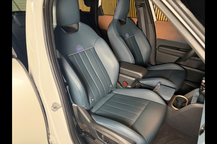MINI Countryman SE ALL4 Favoured XL 66.5 kWh 313 PK PANO|TREKHAAK|HUD|H&K|AMBIENT|20 INCH