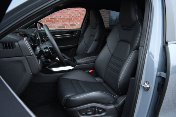 Porsche Cayenne Coupé 4.0 Turbo E-Hybrid GT Burmester PDCC Carbon HUD ACC