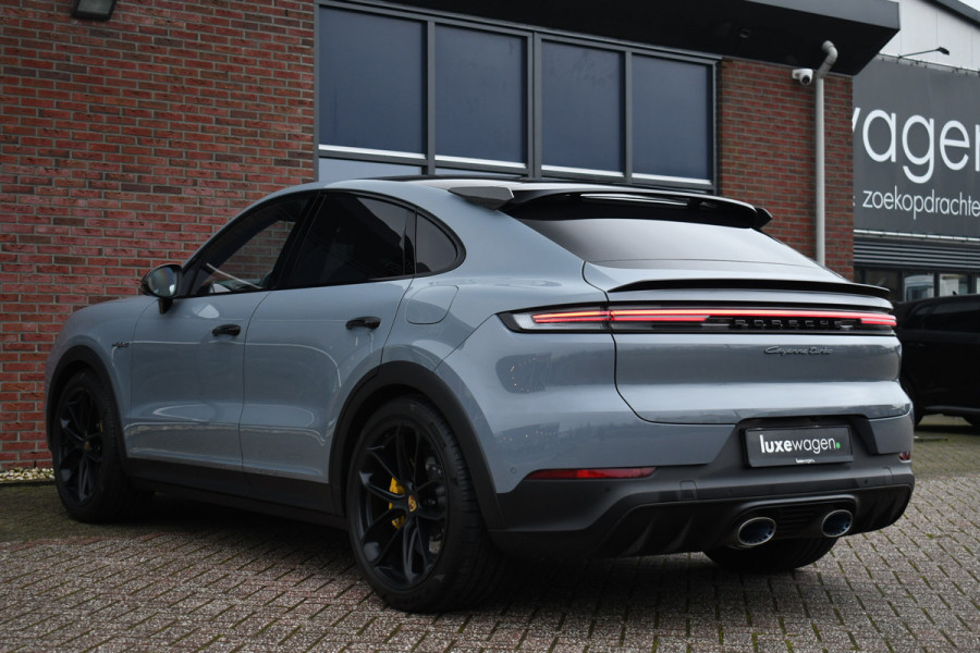 Porsche Cayenne Coupé 4.0 Turbo E-Hybrid GT Burmester PDCC Carbon HUD ACC
