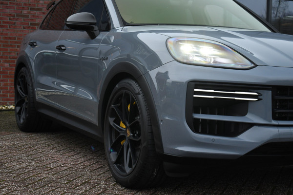 Porsche Cayenne Coupé 4.0 Turbo E-Hybrid GT Burmester PDCC Carbon HUD ACC