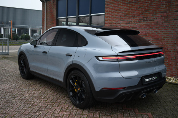 Porsche Cayenne Coupé 4.0 Turbo E-Hybrid GT Burmester PDCC Carbon HUD ACC