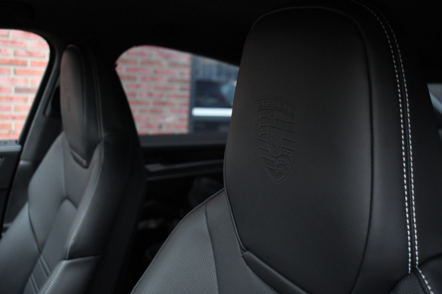 Porsche Cayenne Coupé 4.0 Turbo E-Hybrid GT Burmester PDCC Carbon HUD ACC