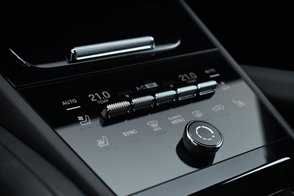 Porsche Cayenne Coupé 4.0 Turbo E-Hybrid GT Burmester PDCC Carbon HUD ACC