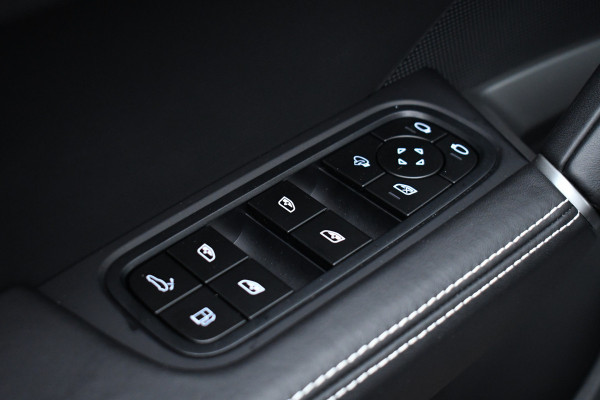Porsche Cayenne Coupé 4.0 Turbo E-Hybrid GT Burmester PDCC Carbon HUD ACC