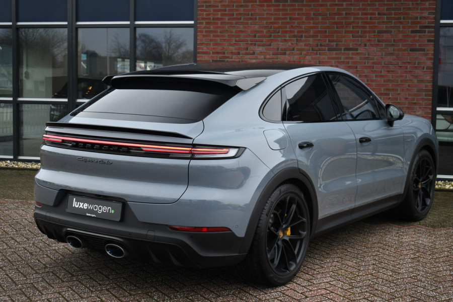 Porsche Cayenne Coupé 4.0 Turbo E-Hybrid GT Burmester PDCC Carbon HUD ACC