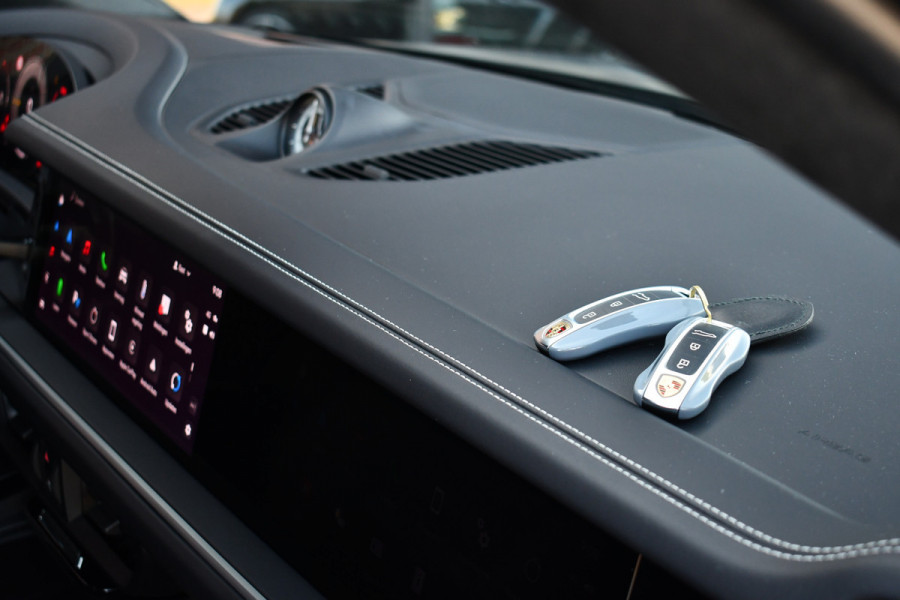 Porsche Cayenne Coupé 4.0 Turbo E-Hybrid GT Burmester PDCC Carbon HUD ACC
