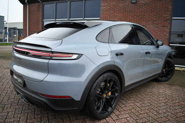 Porsche Cayenne Coupé 4.0 Turbo E-Hybrid GT Burmester PDCC Carbon HUD ACC