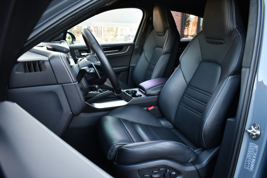 Porsche Cayenne Coupé 4.0 Turbo E-Hybrid GT Burmester PDCC Carbon HUD ACC