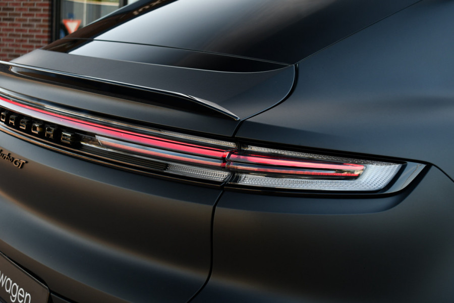 Porsche Cayenne Coupé 4.0 Turbo E-Hybrid GT Burmester PDCC Carbon HUD ACC