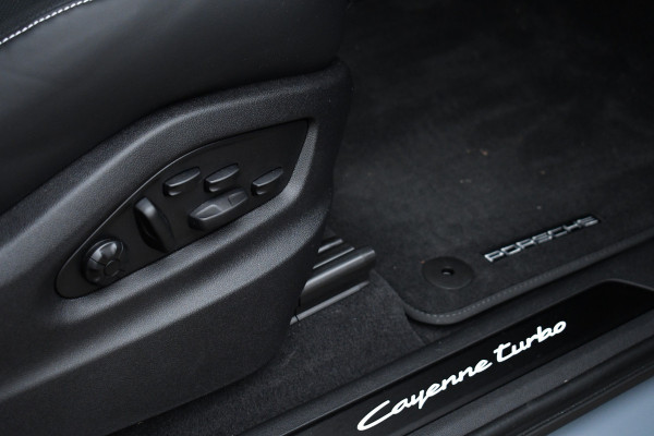 Porsche Cayenne Coupé 4.0 Turbo E-Hybrid GT Burmester PDCC Carbon HUD ACC