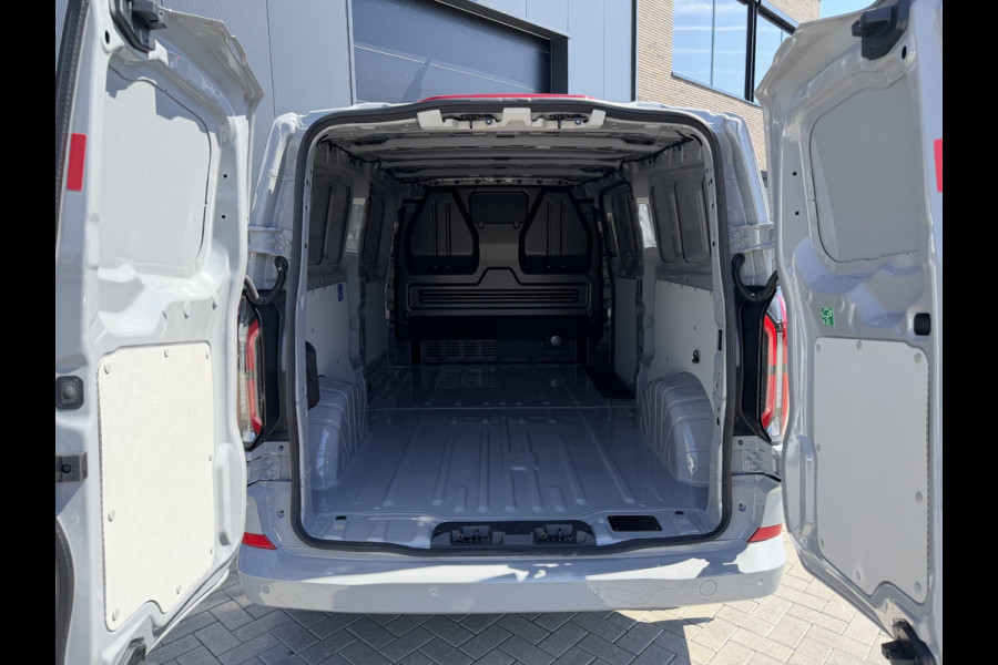 Ford E-Transit Custom 340 L2H1 Limited 71kWh 218pk - 370KM WLTP - AGR Bestuurdersstoel - ACC - B&O - Navi - Stoel/Stuurverwarming - 360 Camera - Blind