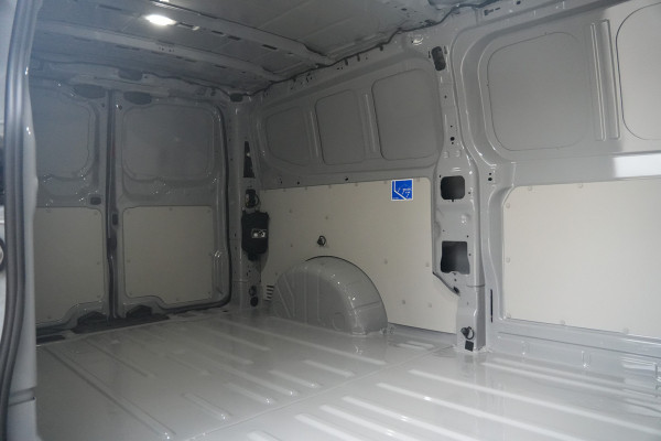 Ford E-Transit Custom 340 L2H1 Limited - Special Edition - 71kWh 218pk - 370KM WLTP - AGR Bestuurdersstoel - ACC - B&O - Navi - Stoel/Stuurverwarming
