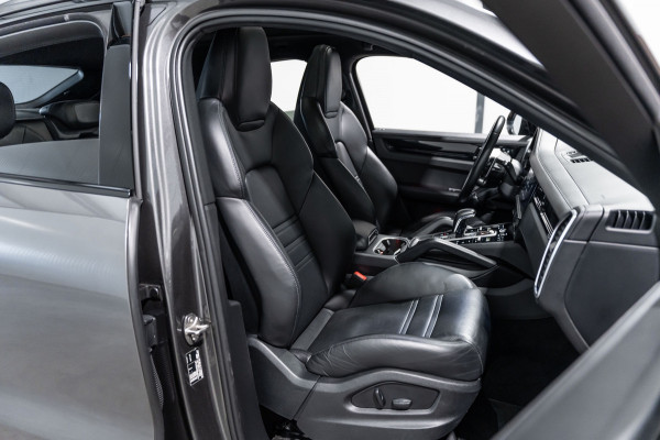 Porsche Cayenne Coupé 3.0 E-Hybrid Platinum Edition Pano Full Option