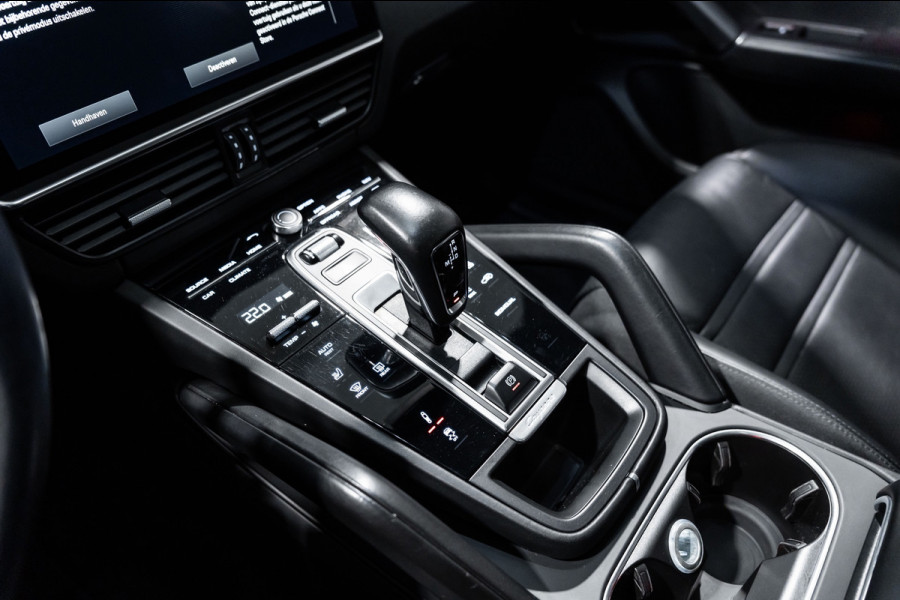 Porsche Cayenne Coupé 3.0 E-Hybrid Platinum Edition Pano Full Option