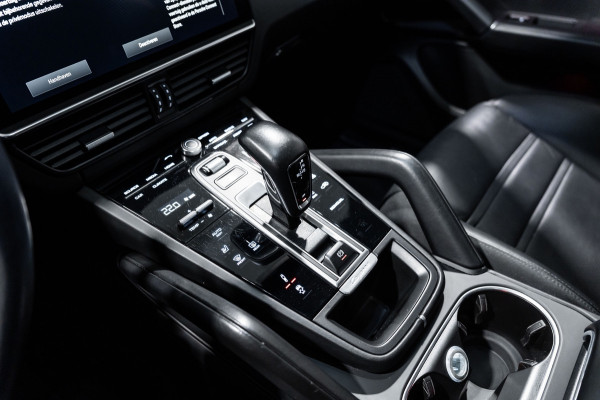 Porsche Cayenne Coupé 3.0 E-Hybrid Platinum Edition Pano Full Option