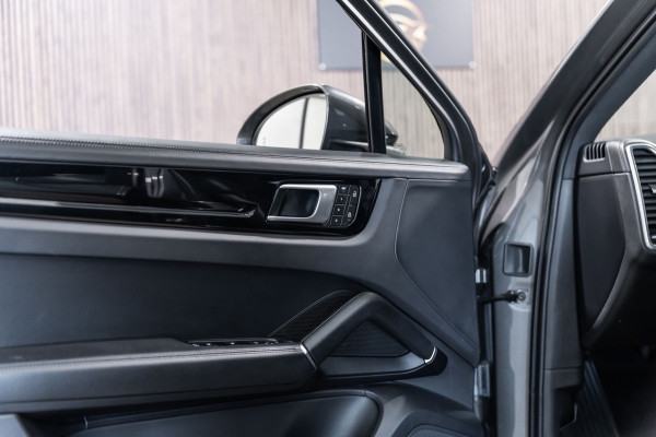 Porsche Cayenne Coupé 3.0 E-Hybrid Platinum Edition Pano Full Option