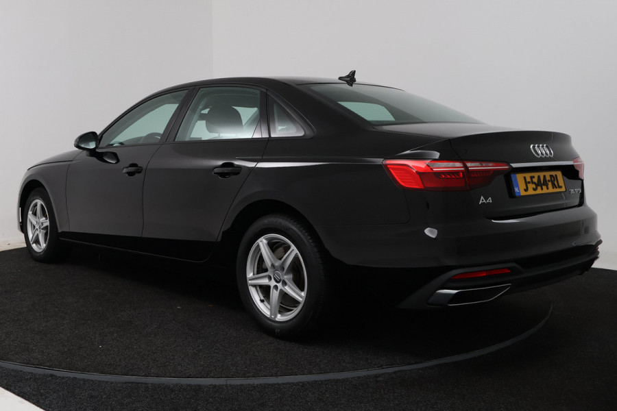 Audi A4 Limousine 35 TFSI Pro Line (ACHTERUITRIJCAMERA, CRUISE CONTROL, NAVIGATIE, PARKEERSENSOREN)
