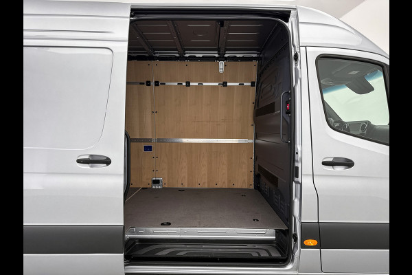Mercedes-Benz Sprinter 317 CDI L3H2 Pro Distronic Elektrische Schuifdeur Trekhaak Betimmering Navigatie Carplay