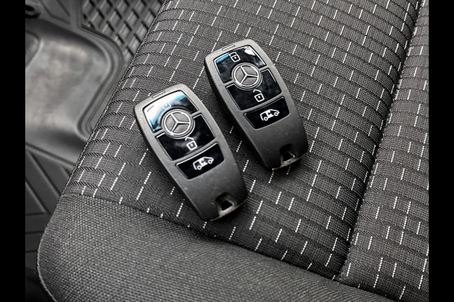 Mercedes-Benz Sprinter 317 CDI L3H2 Pro Distronic Elektrische Schuifdeur Trekhaak Betimmering Navigatie Carplay