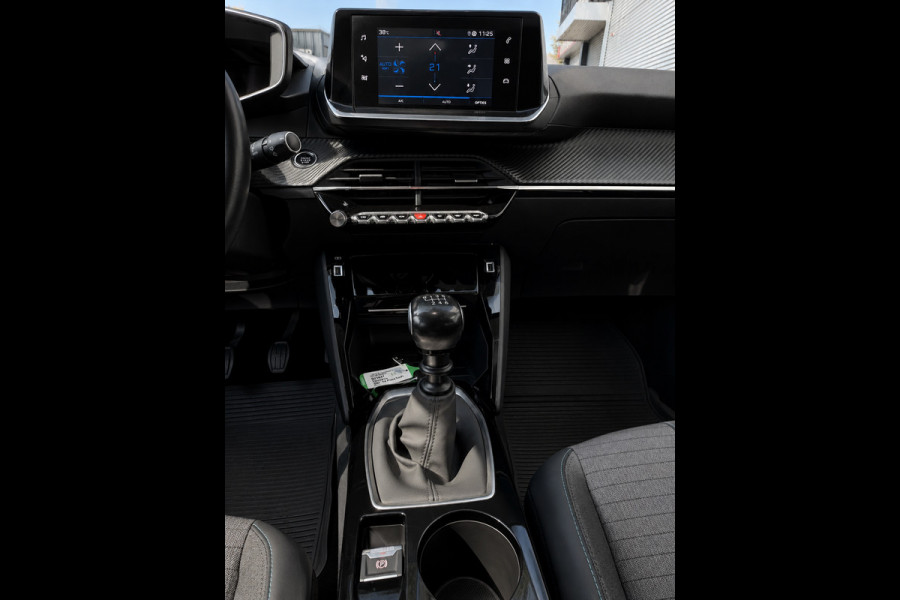 Peugeot 208 1.2 PureTech Allure Pack 101PK - Apple Carplay / Navigatie I Airco I LED I DPC I Sport pakket I Dealer onderhouden