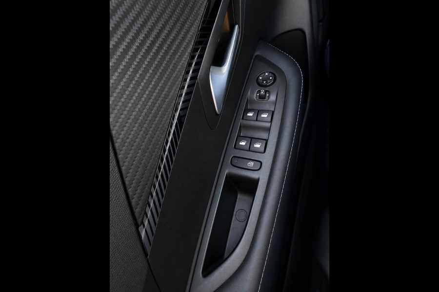 Peugeot 208 1.2 PureTech Allure Pack 101PK - Apple Carplay / Navigatie I Airco I LED I DPC I Sport pakket I Dealer onderhouden