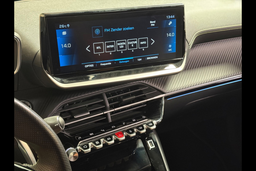 Peugeot 2008 1.2 PureTech 130 GT | Sfeerverlichting | Camera | Carplay | Led