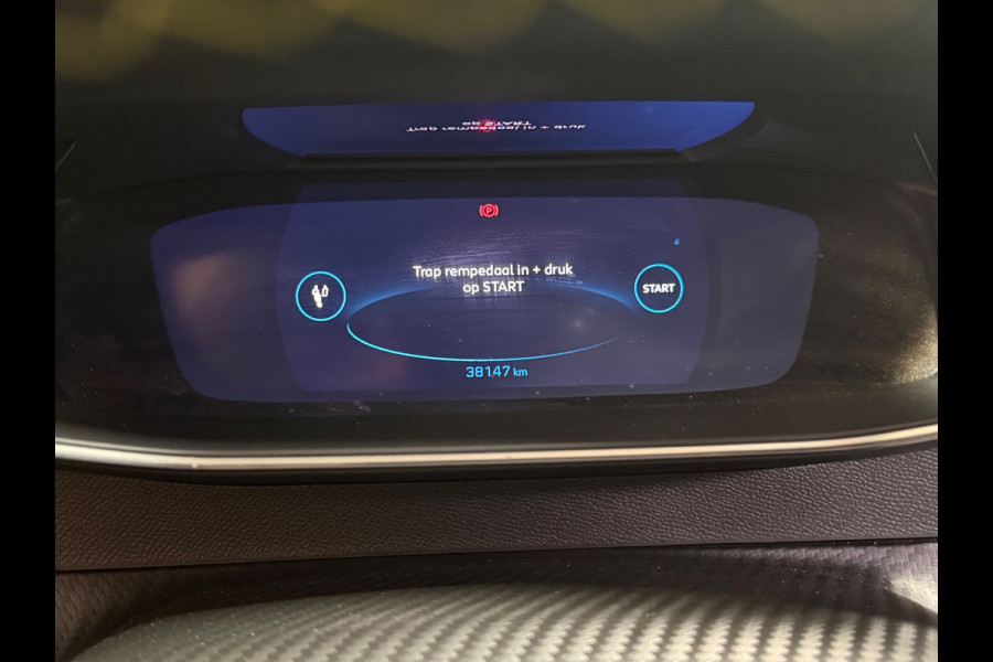 Peugeot 2008 1.2 PureTech 130 GT | Sfeerverlichting | Camera | Carplay | Led