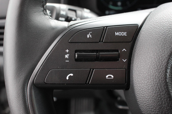 Hyundai i20 1.0 T-GDI 136 Pk Hybrid Automaat Comfort Camera Stoel/Stuurverwarming Lichtmetalen Velgen DAB Lane Assist Parkeersensoren Airco