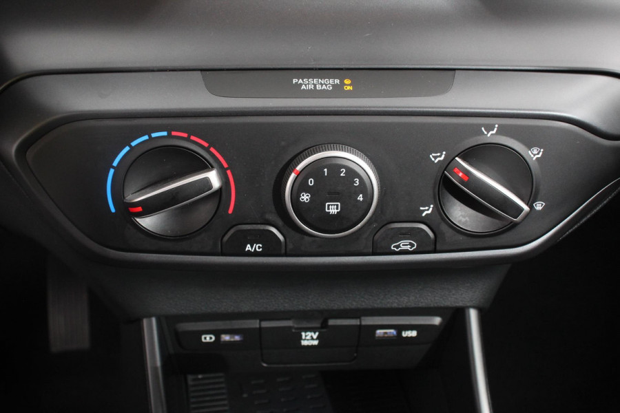 Hyundai i20 1.0 T-GDI 136 Pk Hybrid Automaat Comfort Camera Stoel/Stuurverwarming Lichtmetalen Velgen DAB Lane Assist Parkeersensoren Airco