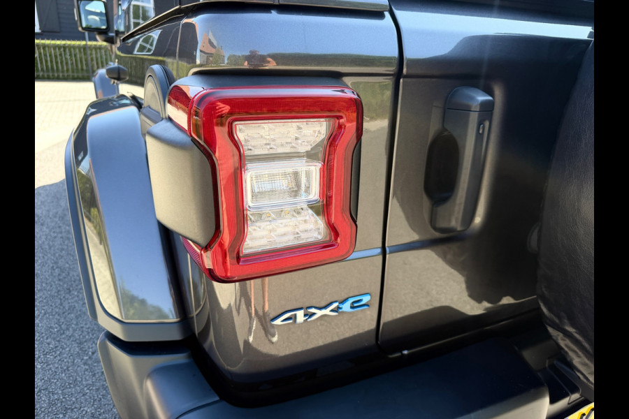 Jeep Wrangler UNLIMITED Jeep Wrangler 380 Unlimited/Sahara 2.0 PHEV Softtop AWD 4x4 Leer Navi Led-Xenon
