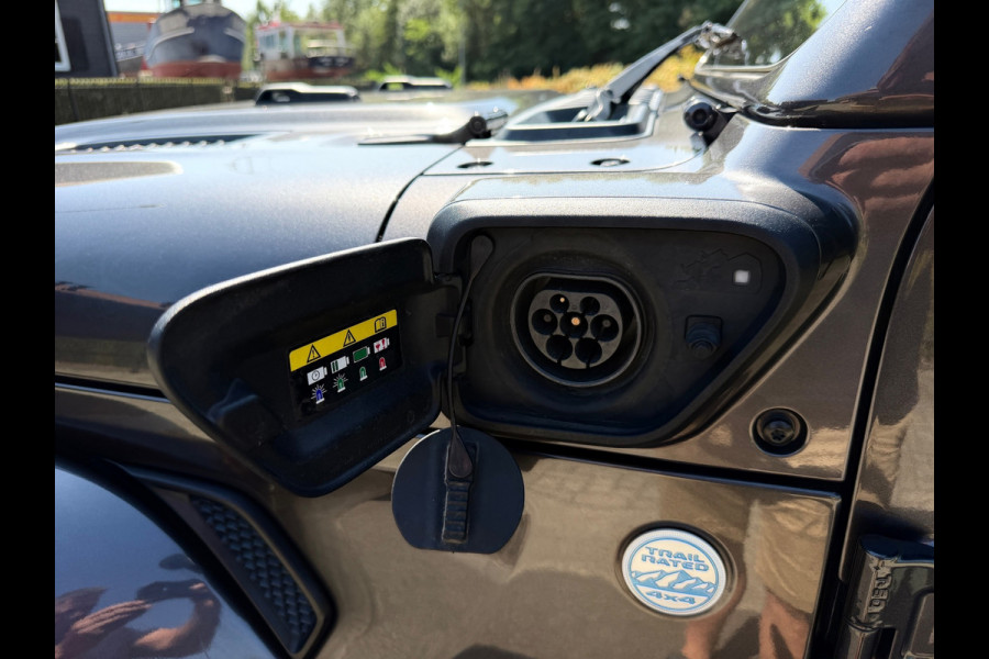 Jeep Wrangler UNLIMITED Jeep Wrangler 380 Unlimited/Sahara 2.0 PHEV Softtop AWD 4x4 Leer Navi Led-Xenon