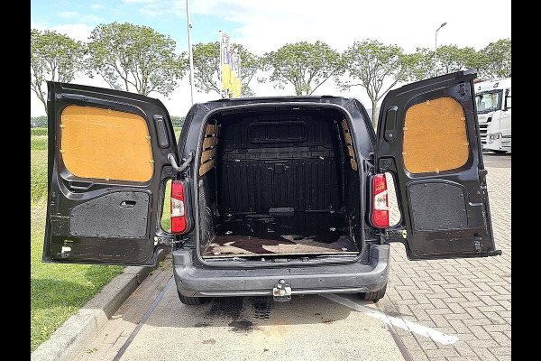Opel Combo 1.5D L1H1 Edition Navi, Euro6, NAP, Airco, 3-Zits, 102Pk, Trekhaak, Pdc, 1e Eigenaar