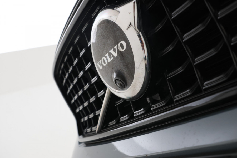 Volvo XC40 1.5 T2 Essential Automaat, Navigatie,