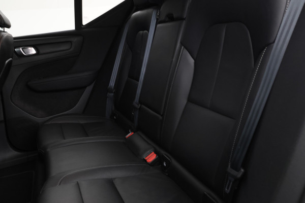 Volvo XC40 1.5 T2 Essential Automaat, Navigatie,