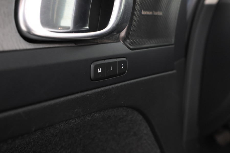 Volvo XC40 1.5 T2 Essential Automaat, Navigatie,