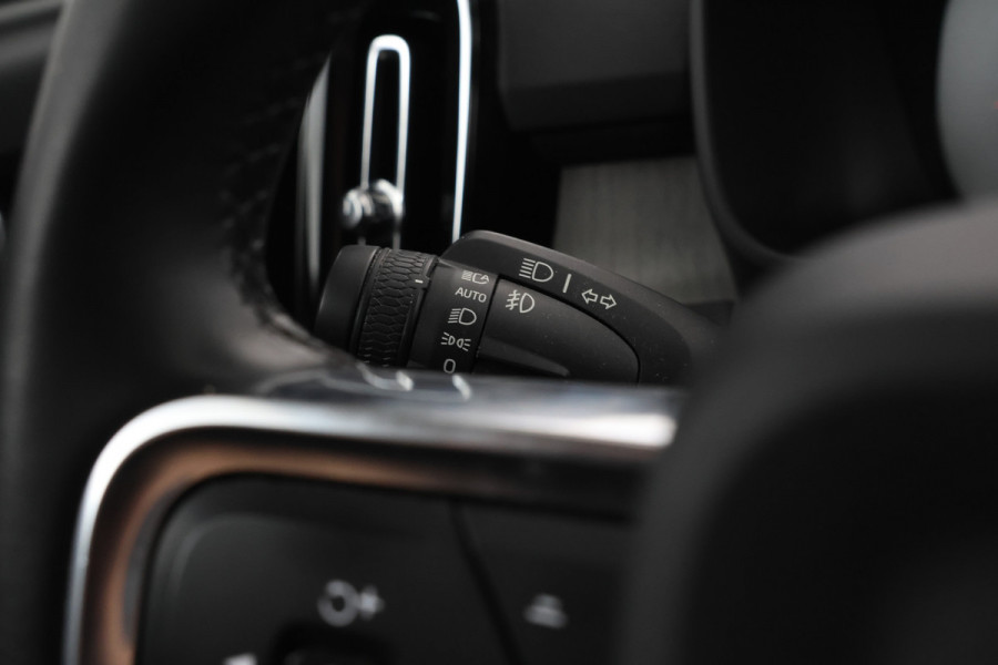 Volvo XC40 1.5 T2 Essential Automaat, Navigatie,