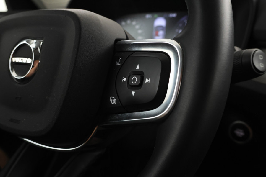 Volvo XC40 1.5 T2 Essential Automaat, Navigatie,