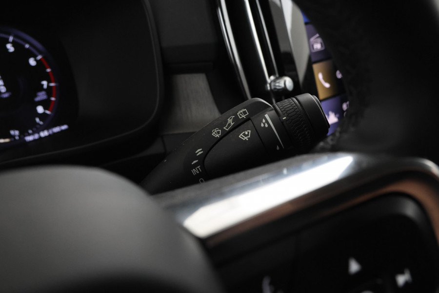 Volvo XC40 1.5 T2 Essential Automaat, Navigatie,