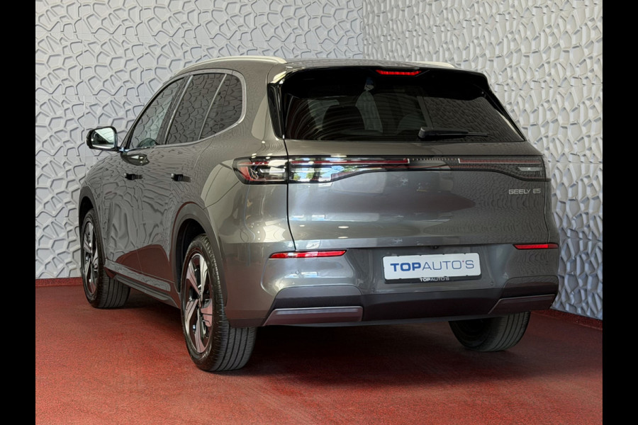 GEELY E5 Max+ 68 kWh | 475KM Bereik Speciaal Wit Leer Topuitvoering | Panoramadak | Elektr. Achterklep | 360° Camera | 8 Jaar Garantie Geely Wijchen