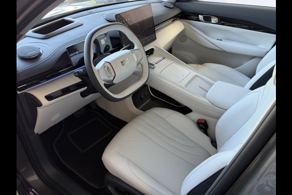GEELY E5 Max+ 68 kWh | 475KM Bereik Speciaal Wit Leer Topuitvoering | Panoramadak | Elektr. Achterklep | 360° Camera | 8 Jaar Garantie Geely Wijchen